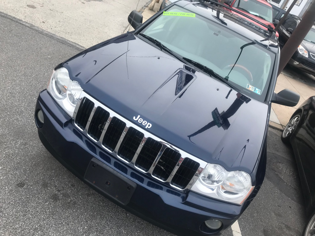 Photo 3 of this JEEP GRAND CHEROKEE