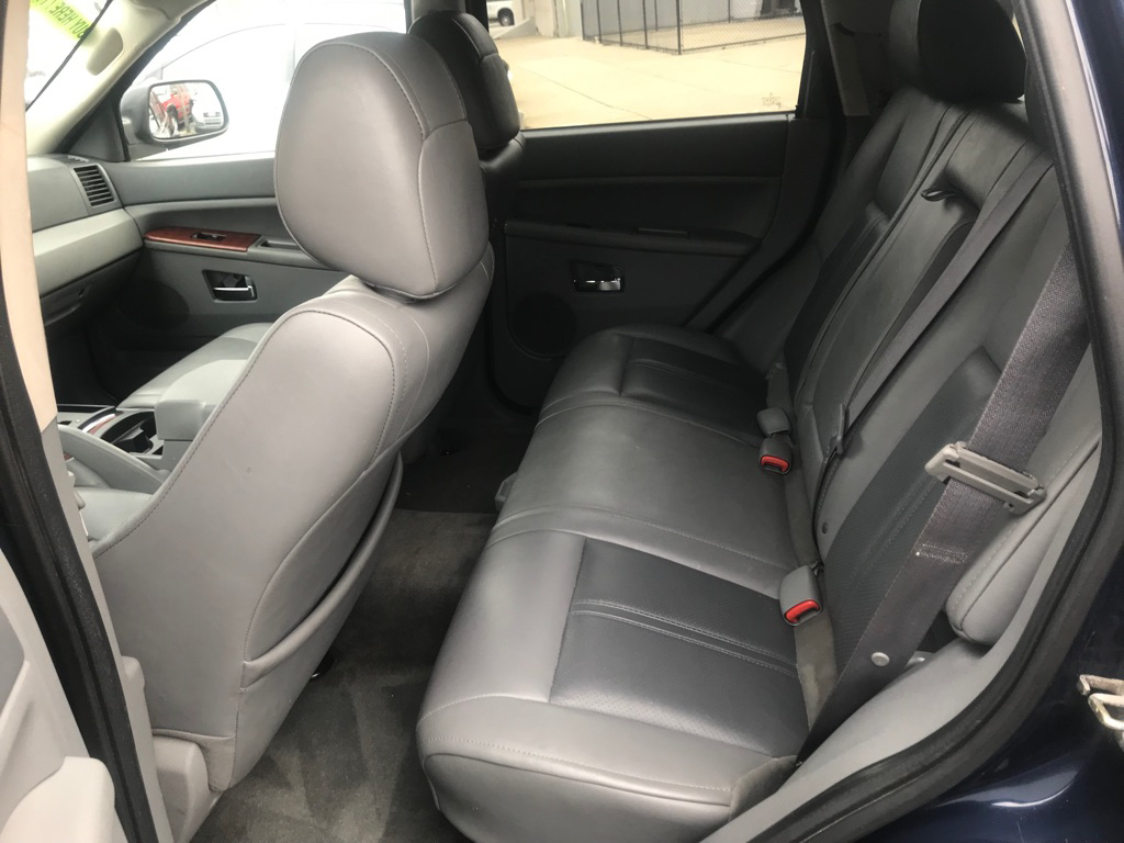Photo 6 of this JEEP GRAND CHEROKEE