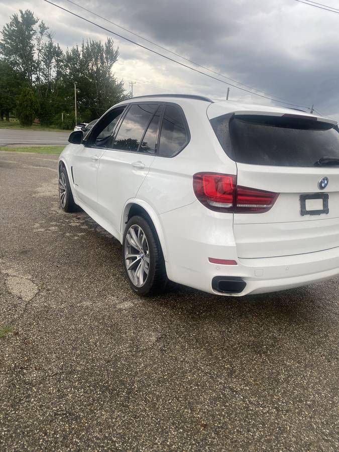 BMW X5 2016 BMW X5 5UXKR6C56G0J82580