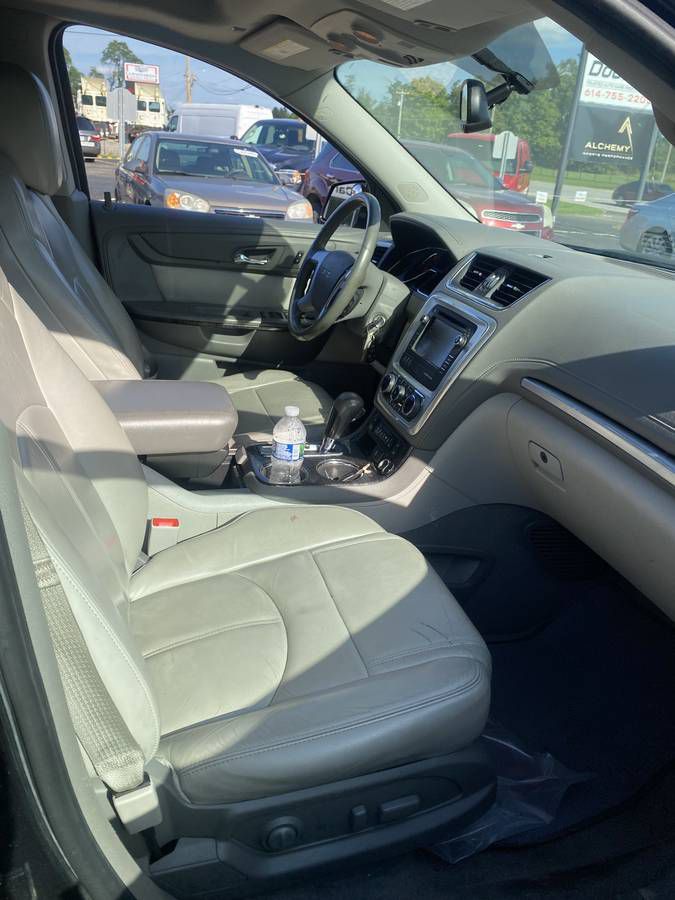 Photo 8 of this GMC ACADIA