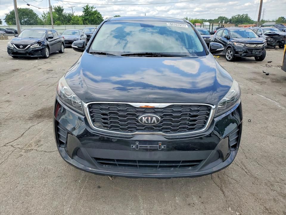 Photo 2 of this KIA SORENTO