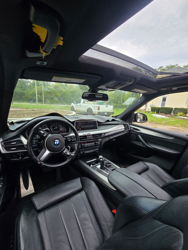 Photo 5 of this BMW X5