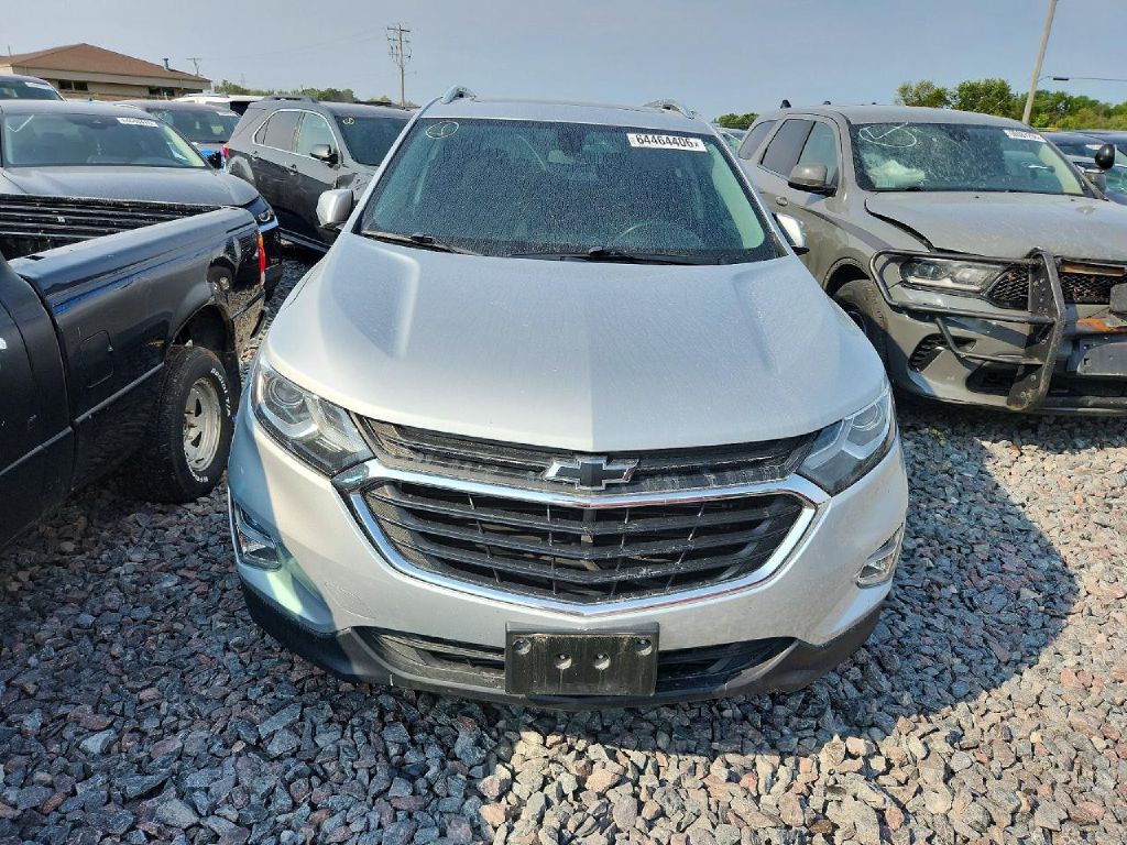 Photo 3 of this CHEVROLET EQUINOX