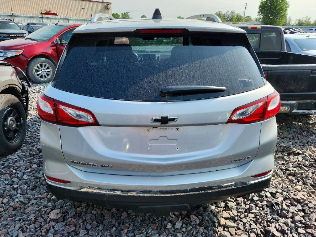 Photo 4 of this CHEVROLET EQUINOX