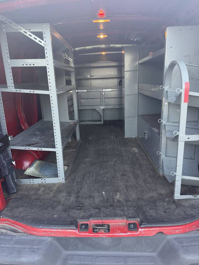 Photo 6 of this CHEVROLET EXPRESS G3500