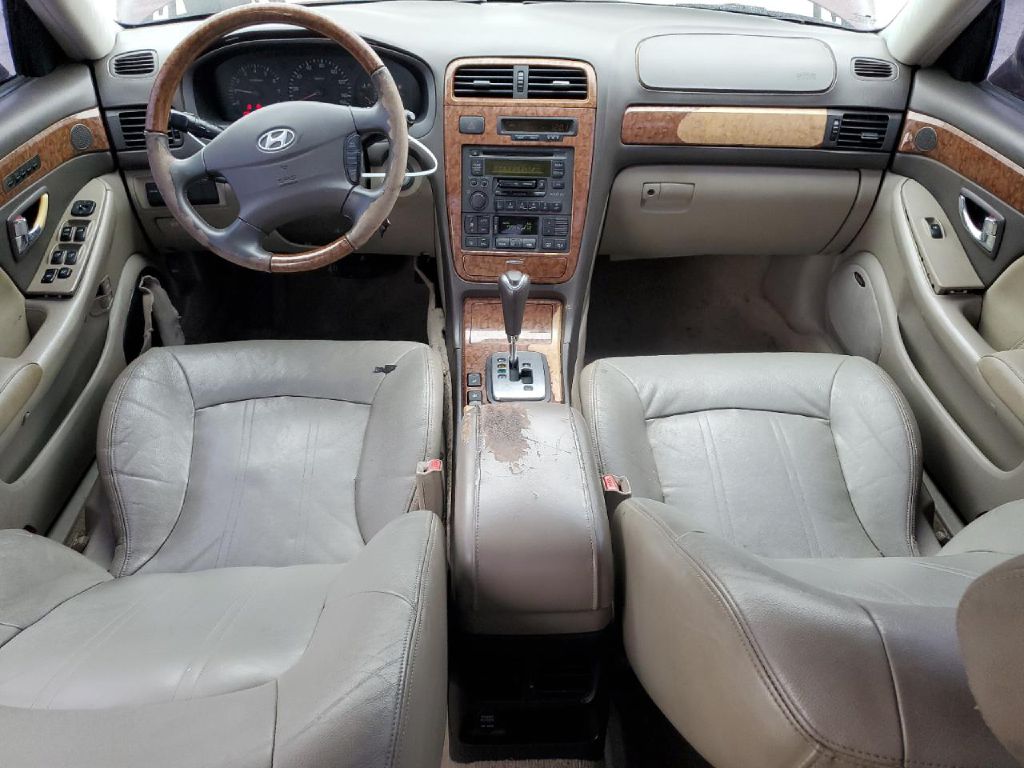 Photo 9 of this HYUNDAI XG