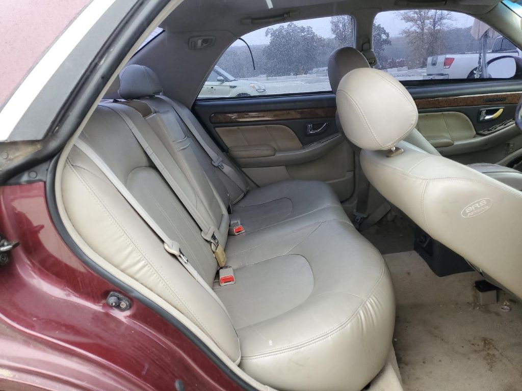 Photo 10 of this HYUNDAI XG