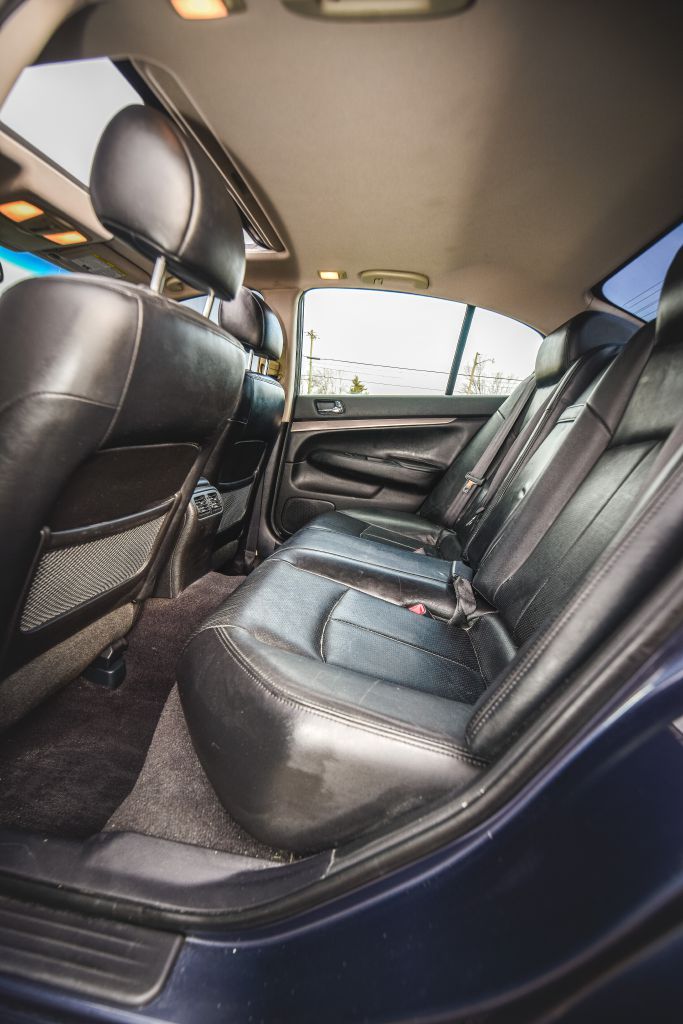 Photo 20 of this INFINITI G25