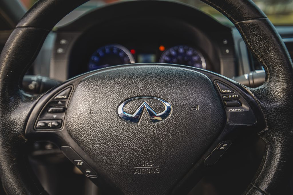 Photo 7 of this INFINITI G25