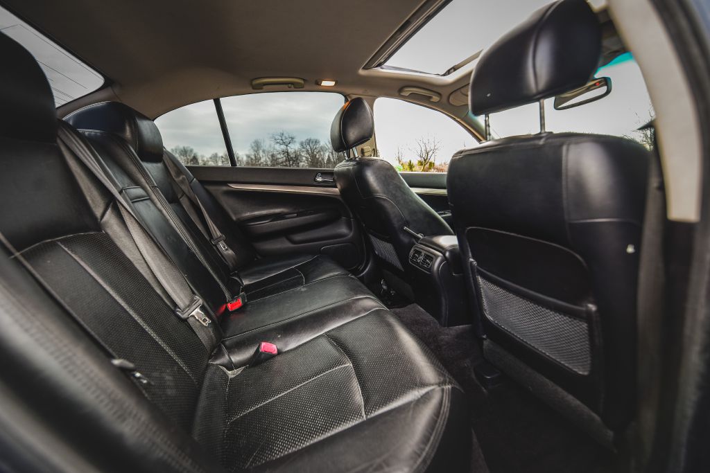 Photo 10 of this INFINITI G25