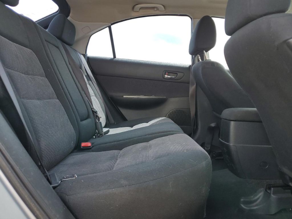 Photo 9 of this MAZDA 6