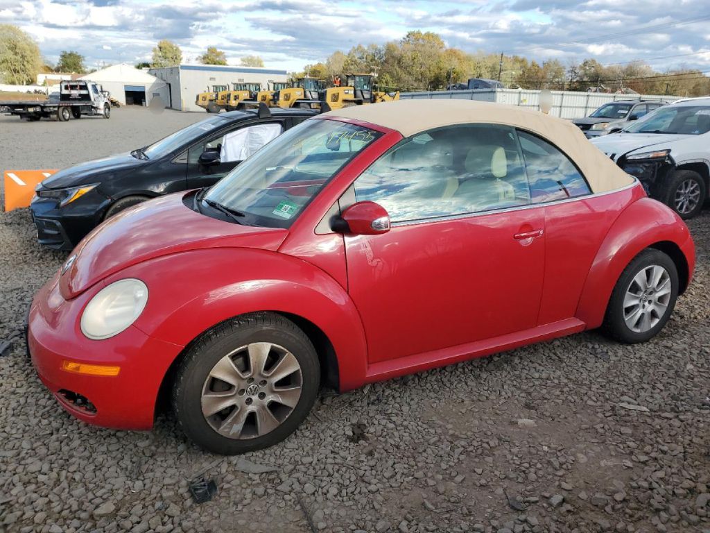 2010 VOLKSWAGEN NEW BEETLE