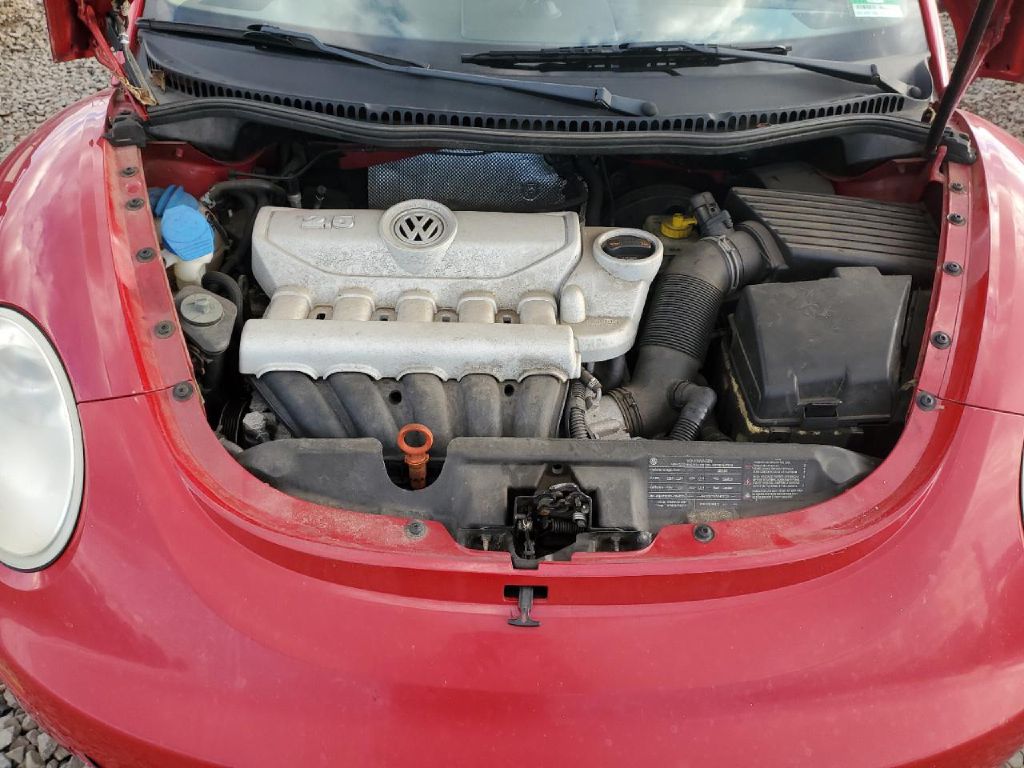 Photo 11 of this VOLKSWAGEN NEW BEETLE