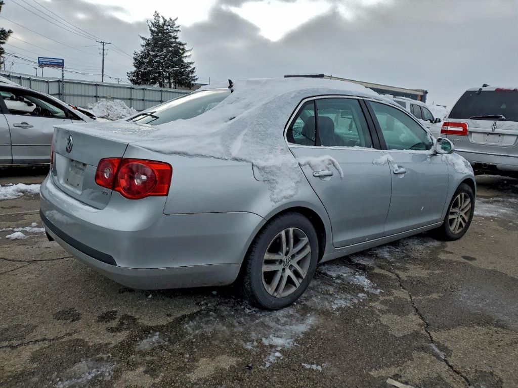 Photo 6 of this VOLKSWAGEN NEW JETTA