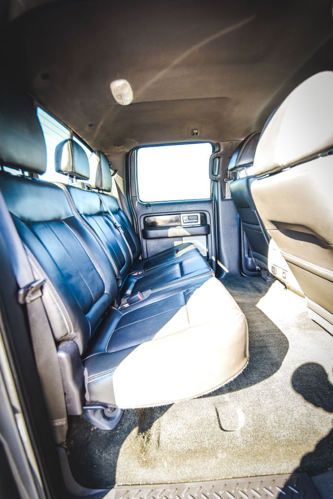 Photo 30 of this FORD F150 FX4
