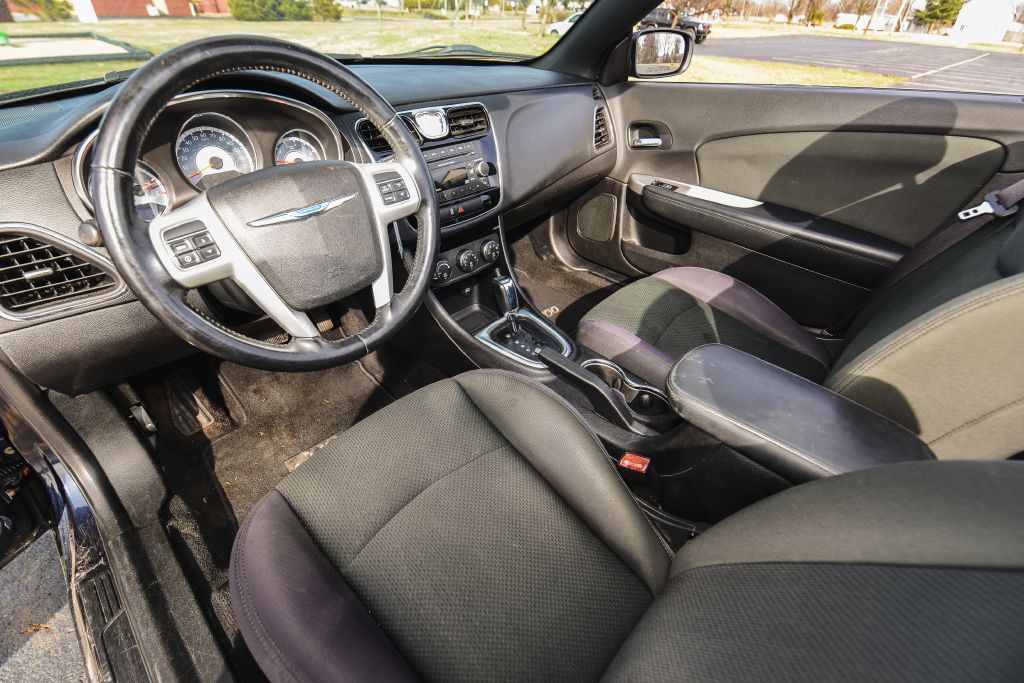 CHRYSLER 200 2012 CHRYSLER 200 1C3BCBEB8CN179812