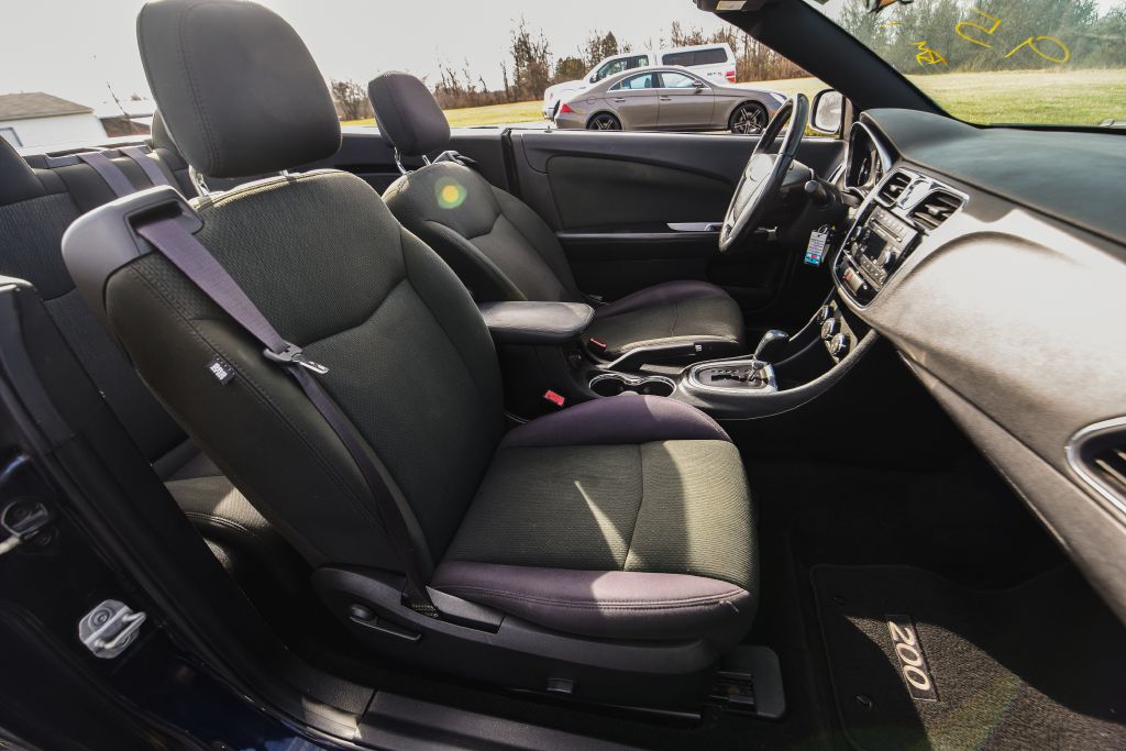 CHRYSLER 200 2012 CHRYSLER 200 1C3BCBEB8CN179812