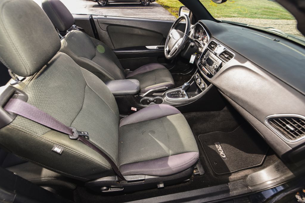CHRYSLER 200 2012 CHRYSLER 200 1C3BCBEB8CN179812