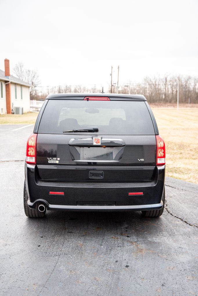 Photo 22 of this SATURN VUE REDLINE