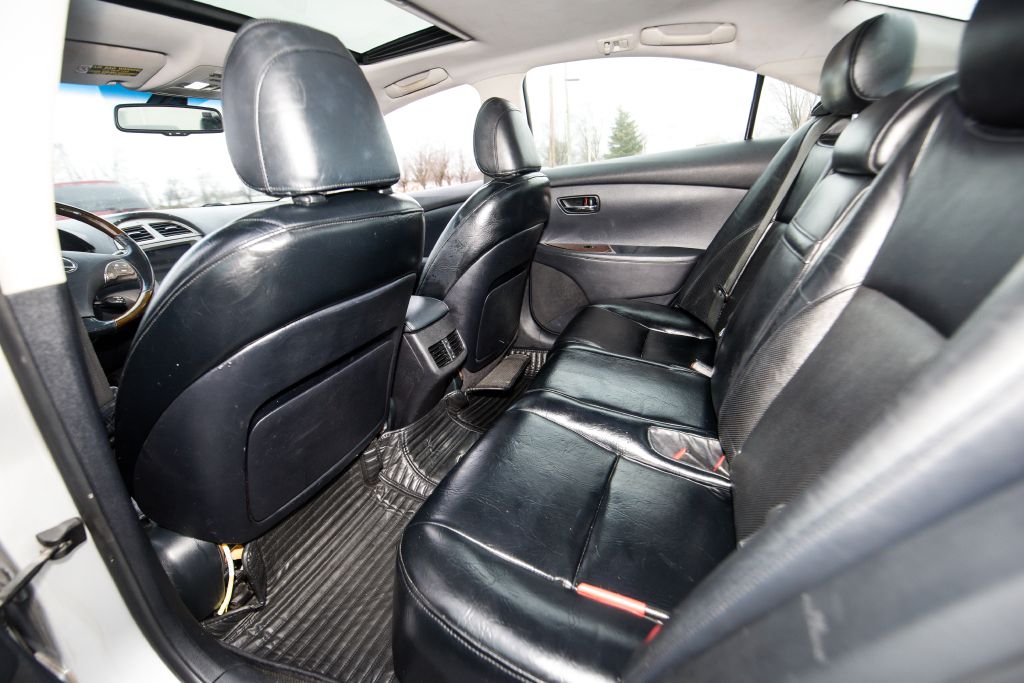 LEXUS ES 2011 LEXUS ES JTHBK1EG6B2449204