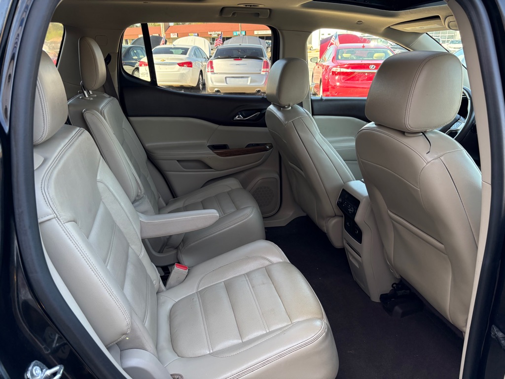 Photo 14 of this GMC ACADIA
