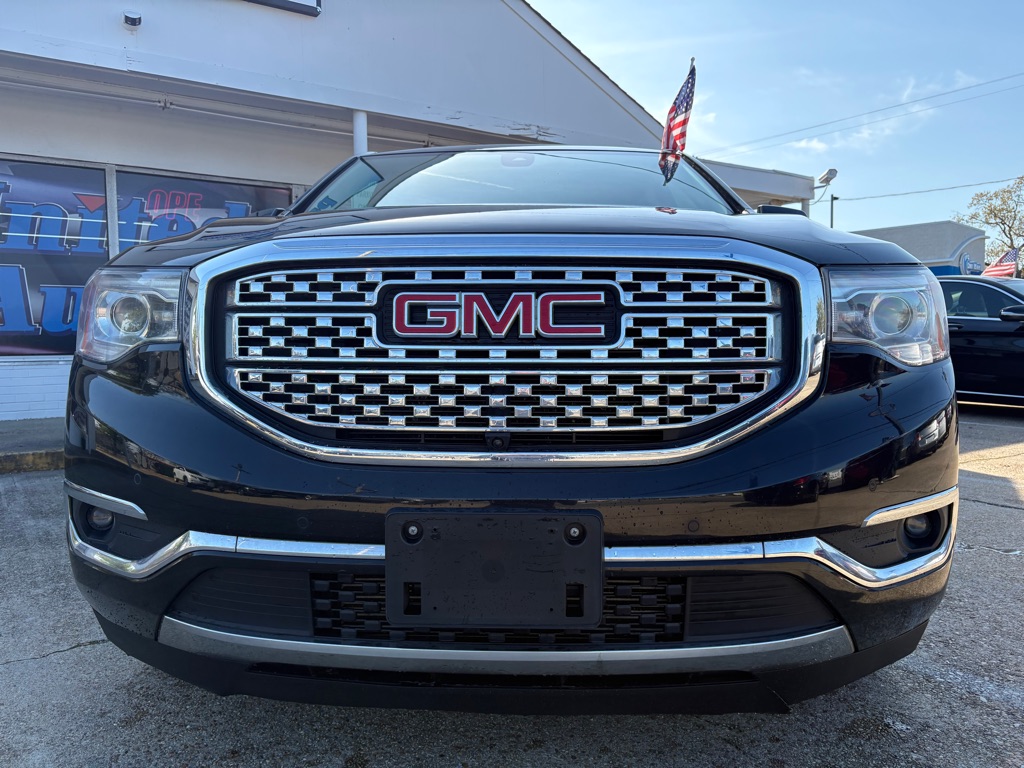 Photo 2 of this GMC ACADIA
