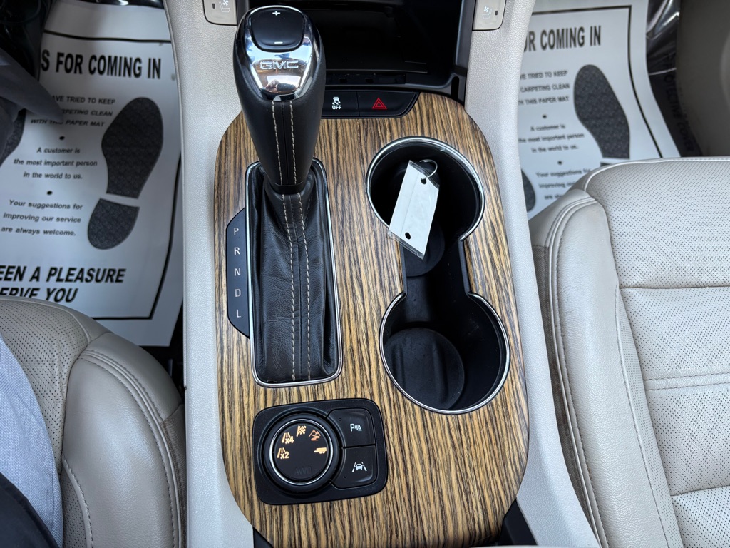 Photo 26 of this GMC ACADIA