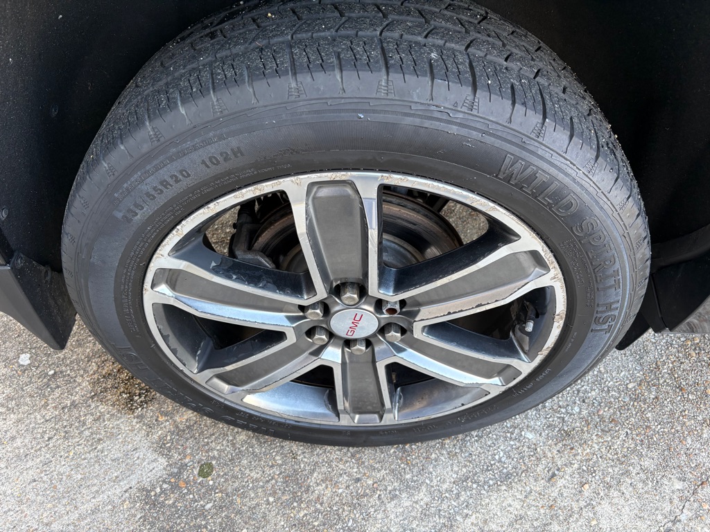 Photo 32 of this GMC ACADIA