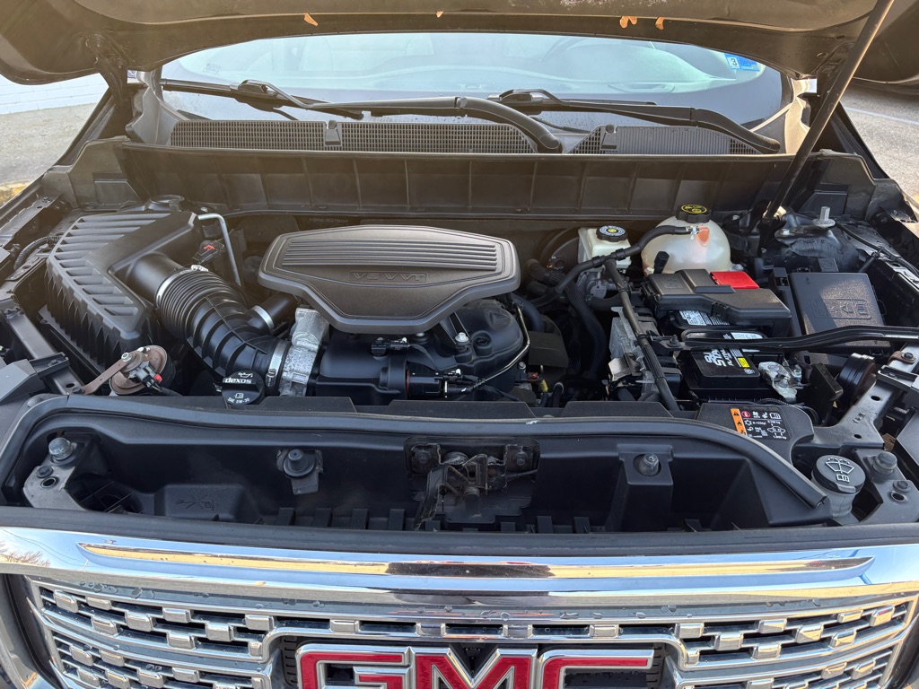 Photo 34 of this GMC ACADIA
