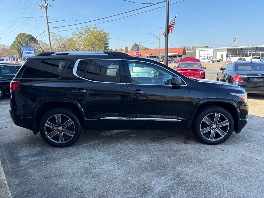 Photo 8 of this GMC ACADIA