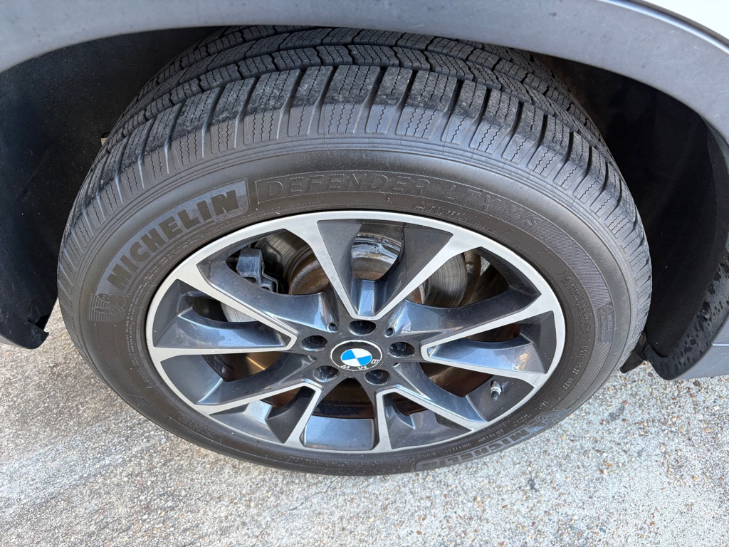 Photo 32 of this BMW X5