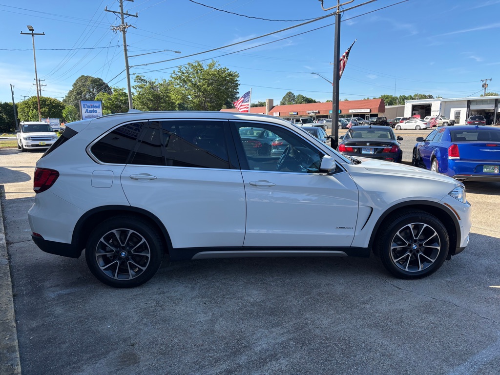 Photo 8 of this BMW X5