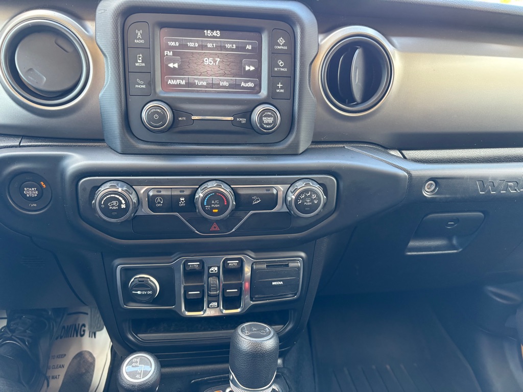 Photo 20 of this JEEP WRANGLER UNLIMI