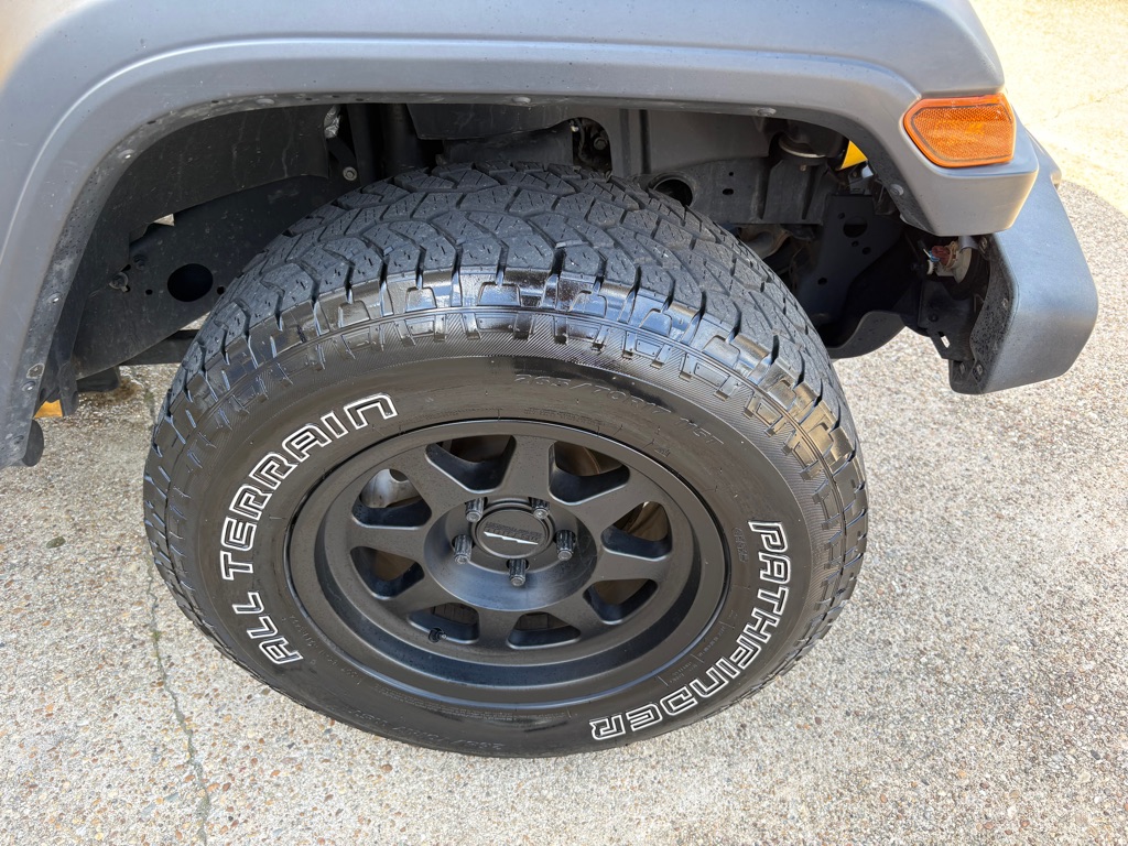 Photo 30 of this JEEP WRANGLER UNLIMI