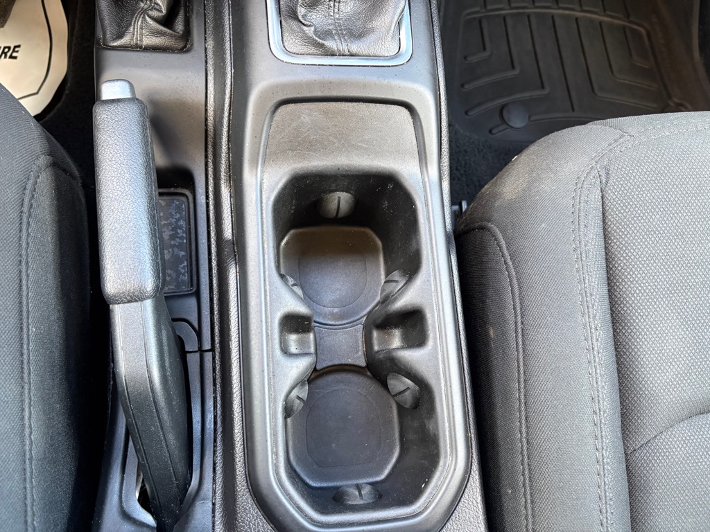 Photo 23 of this JEEP WRANGLER UNLIMI