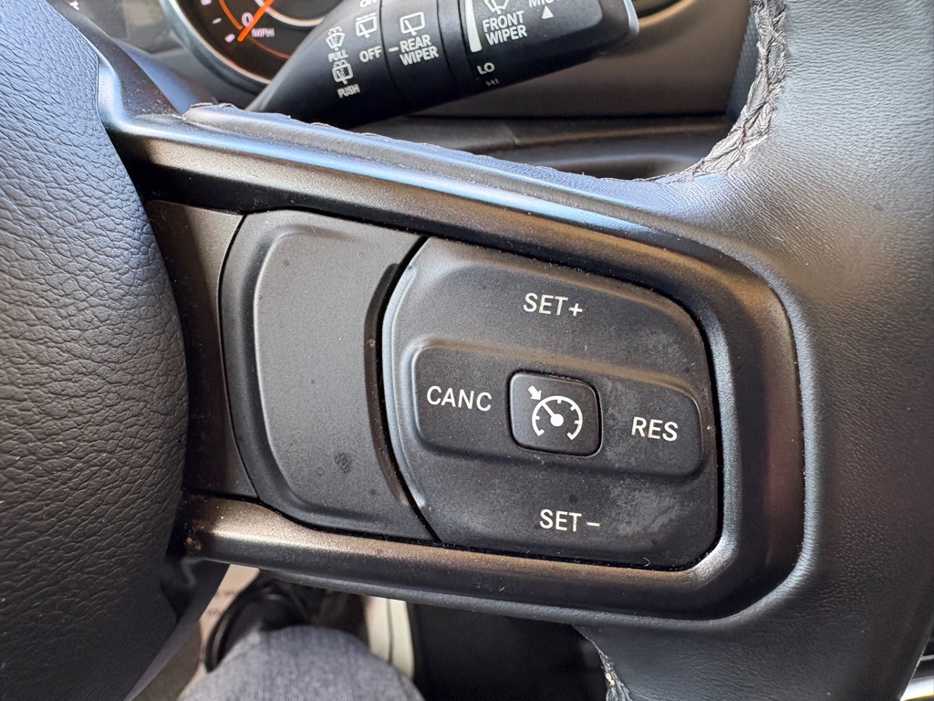 Photo 17 of this JEEP WRANGLER UNLIMI