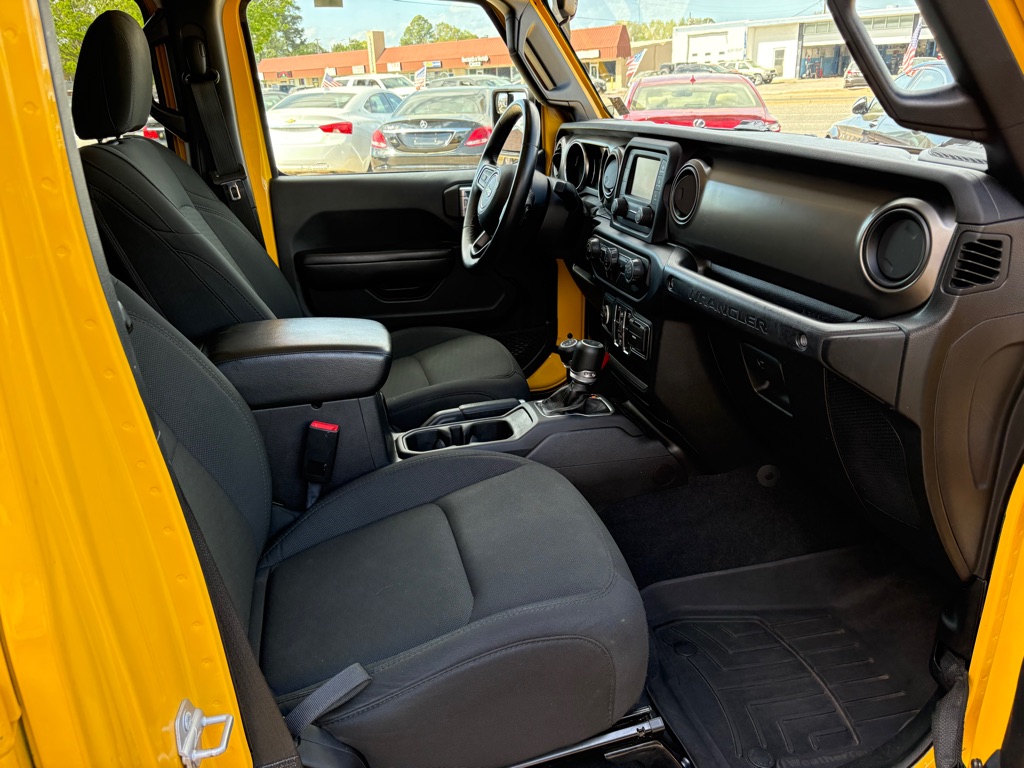 Photo 14 of this JEEP WRANGLER UNLIMI