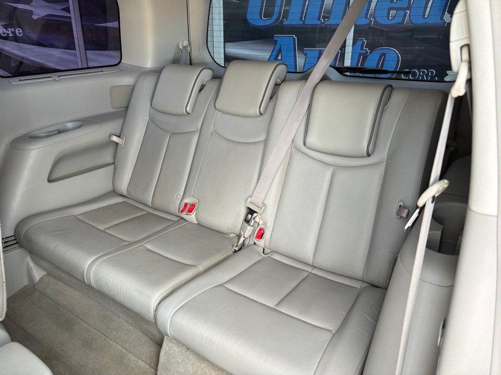 Photo 13 of this NISSAN QUEST