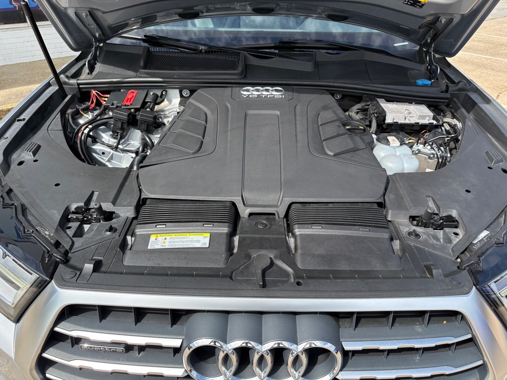 Photo 34 of this AUDI Q7