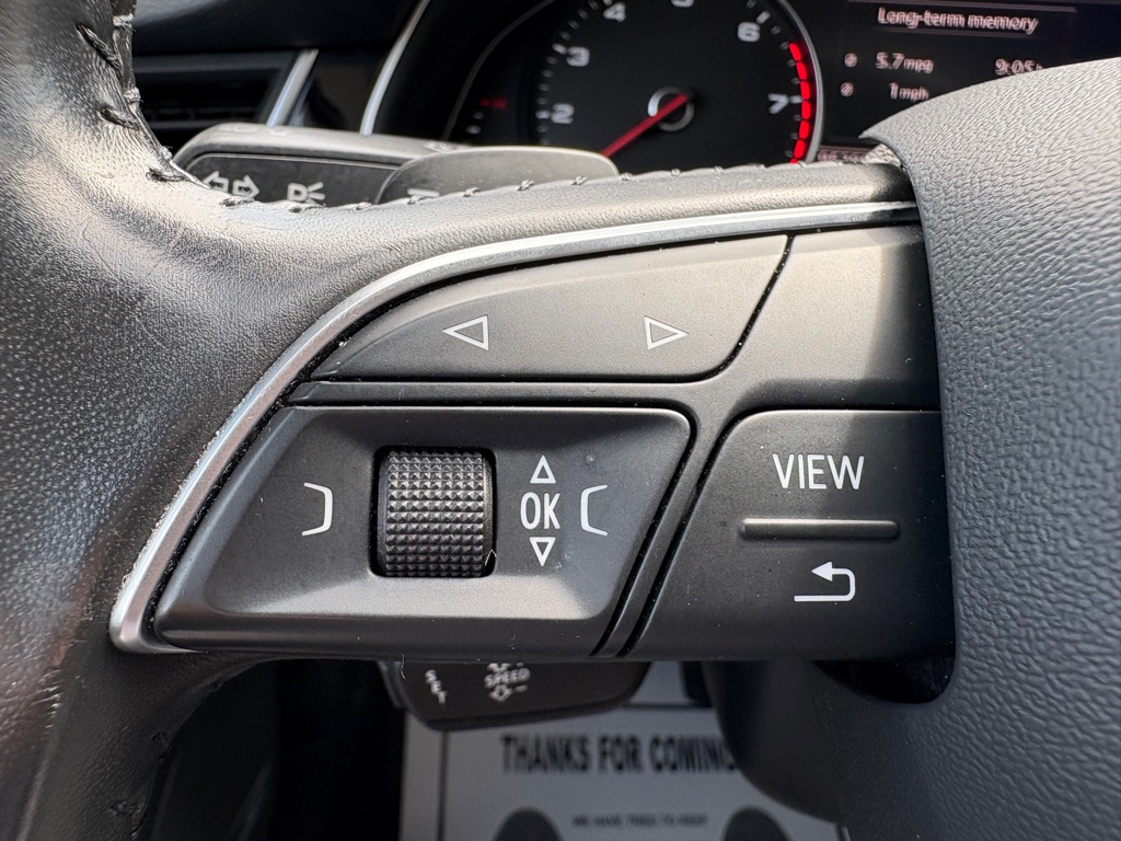 Photo 21 of this AUDI Q7