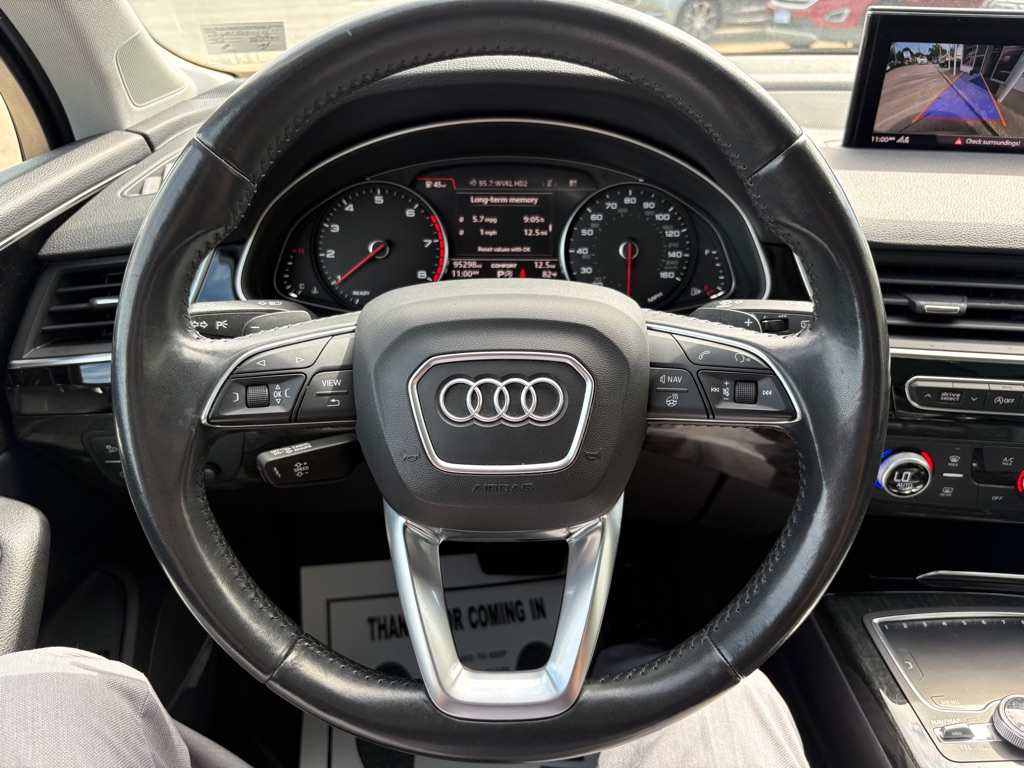 Photo 19 of this AUDI Q7