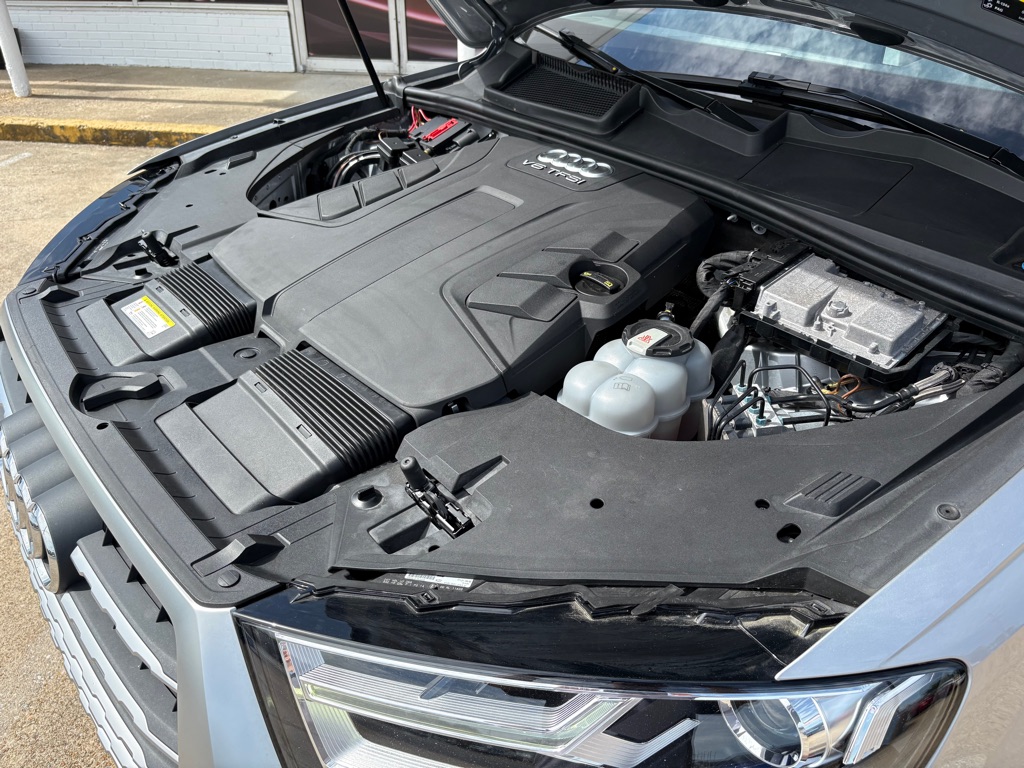 Photo 35 of this AUDI Q7