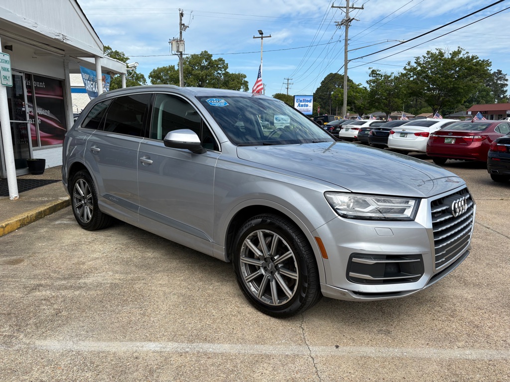 Photo 9 of this AUDI Q7