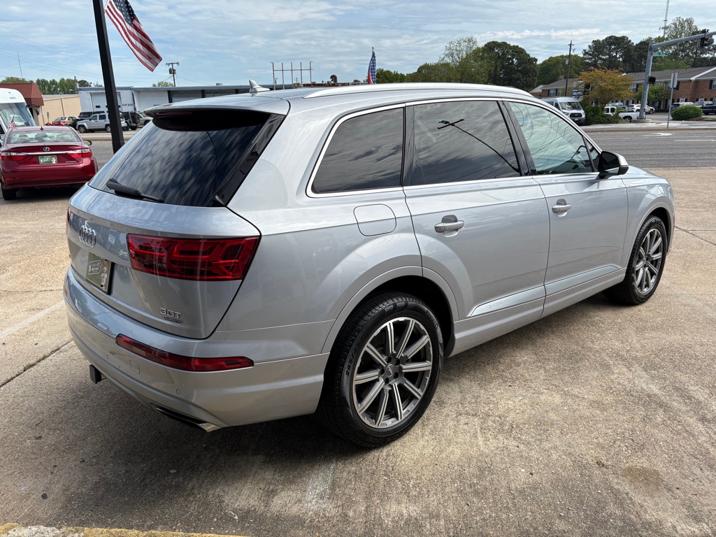 Photo 7 of this AUDI Q7