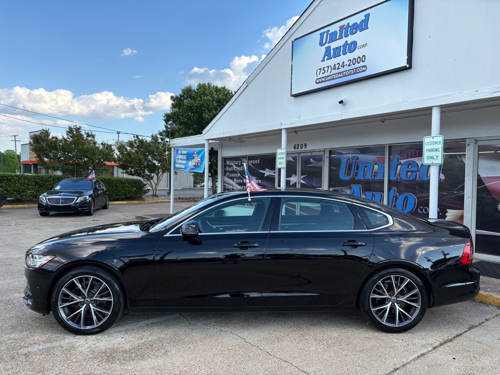 Photo 3 of this VOLVO S90