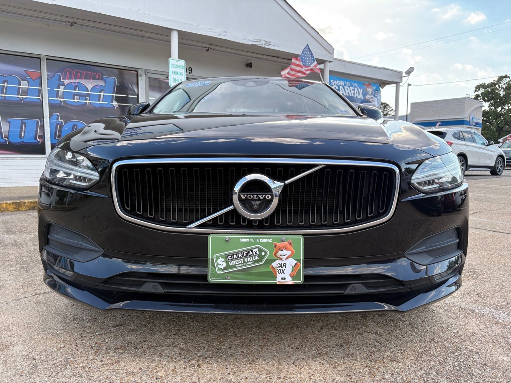 Photo 2 of this VOLVO S90