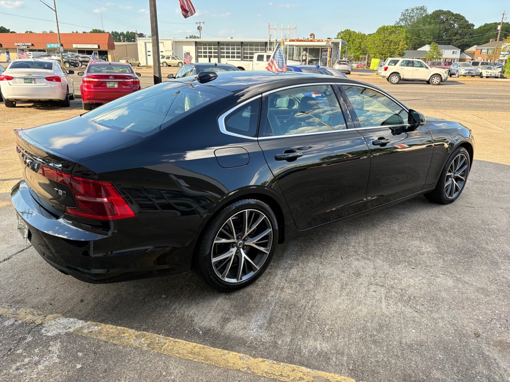 Photo 7 of this VOLVO S90