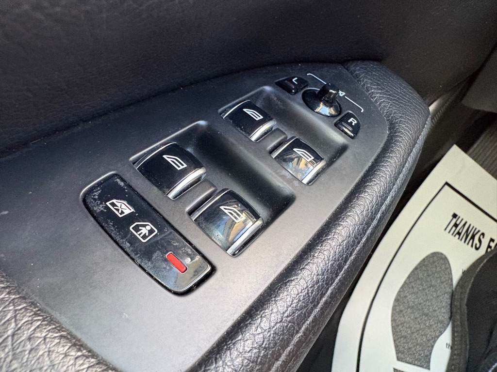 Photo 21 of this VOLVO S90