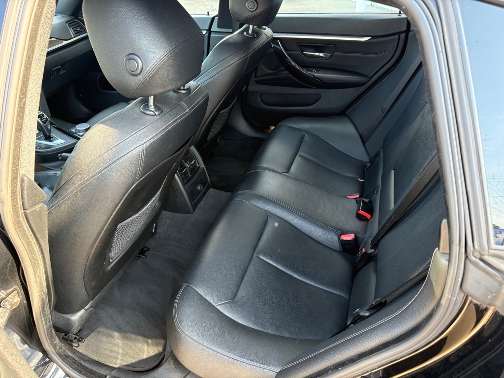 Photo 11 of this BMW 430XI