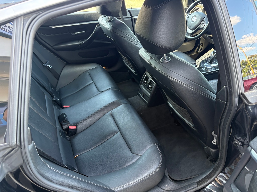 Photo 13 of this BMW 430XI